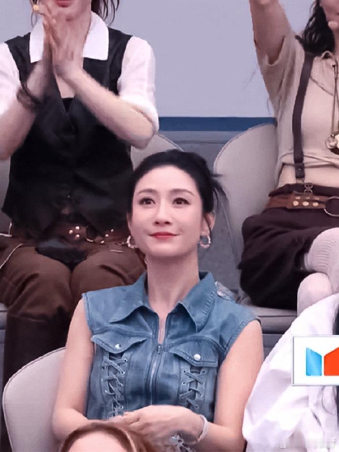陶昕然陶昕然人生第一次打小抄乘风2026乘风2026趣味名场面+1，陶昕然打小抄