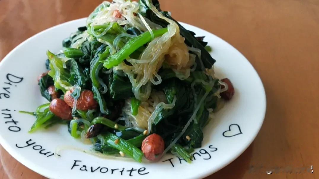 #石家庄头条# 今天基本都上班了，做个凉拌小菜送给大家，饭店小吃店都可以做的开胃