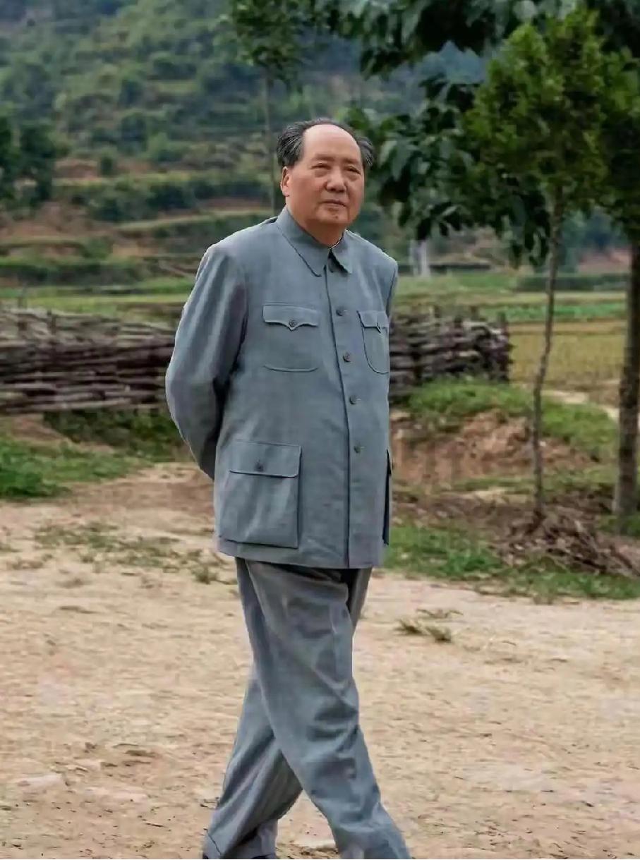 伟人之所以伟大，是因为他与别人共处逆境时，别人失去了信心，他却下决心实现自己的目