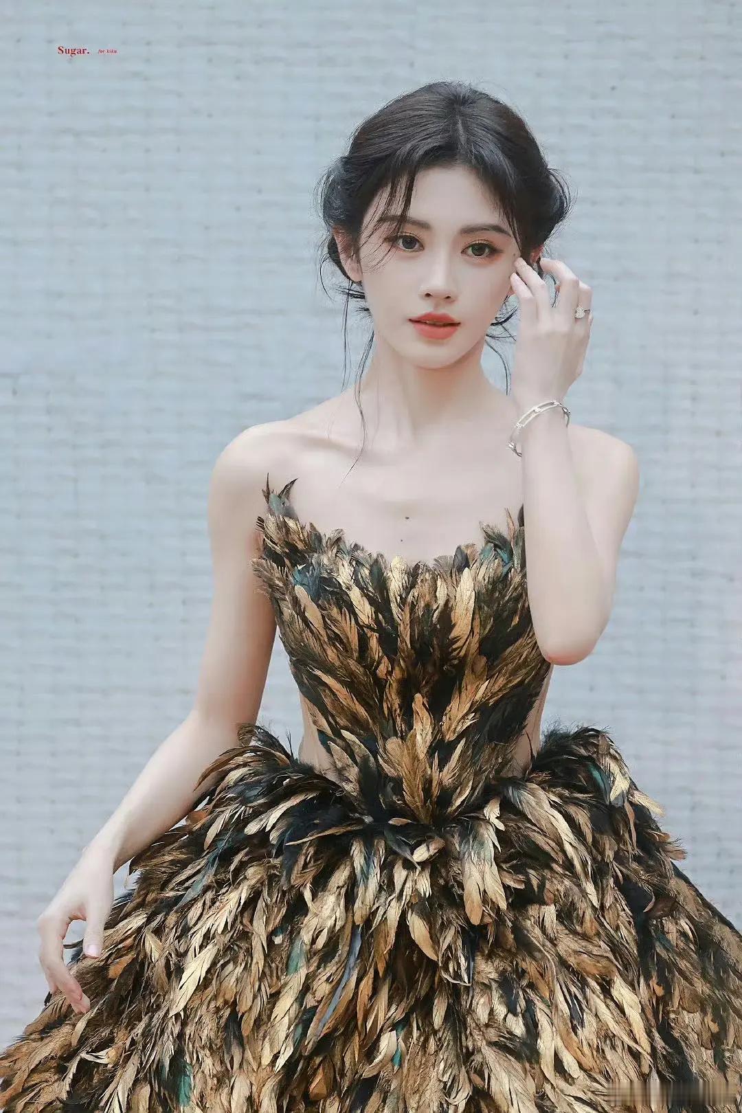 鞠婧祎真的签约和颂了，能撕的过🥥吗？ ​​​