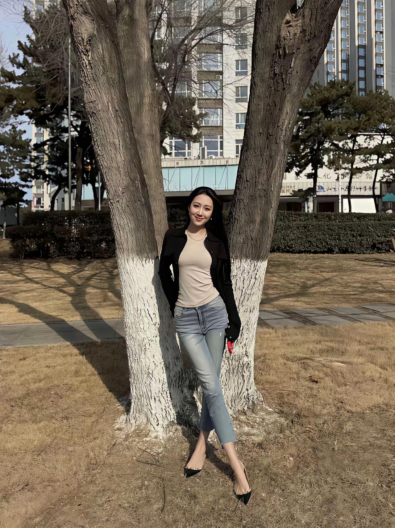 这种小脚牛仔裤真的挺显瘦