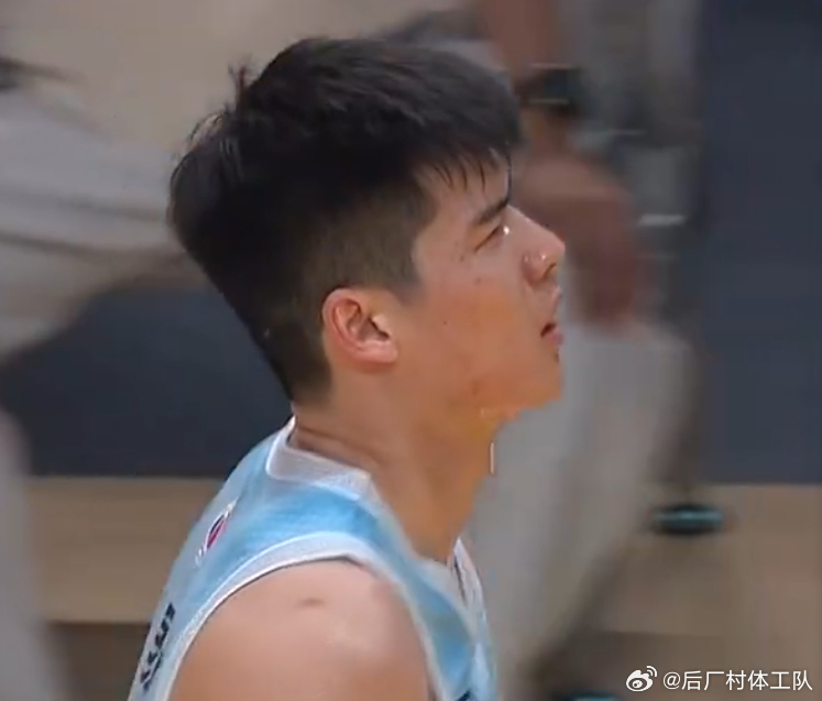 2026cba全明星周末 星锐赛第三节没打完分差拉到20分左右了，陈家政不到16