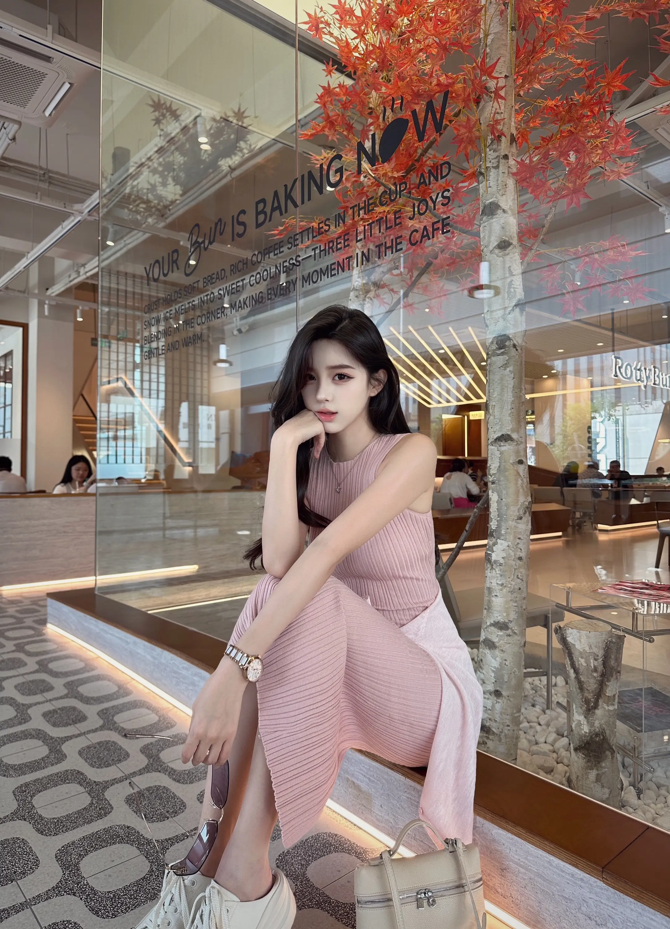 没有脾气和性格的女人，就像一朵没有香味的塑料花