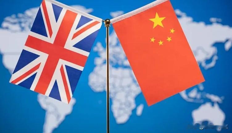 除了片面认知、盲人摸象外，
你们还适合于中国的2个词语：

一、先入为主。你们的