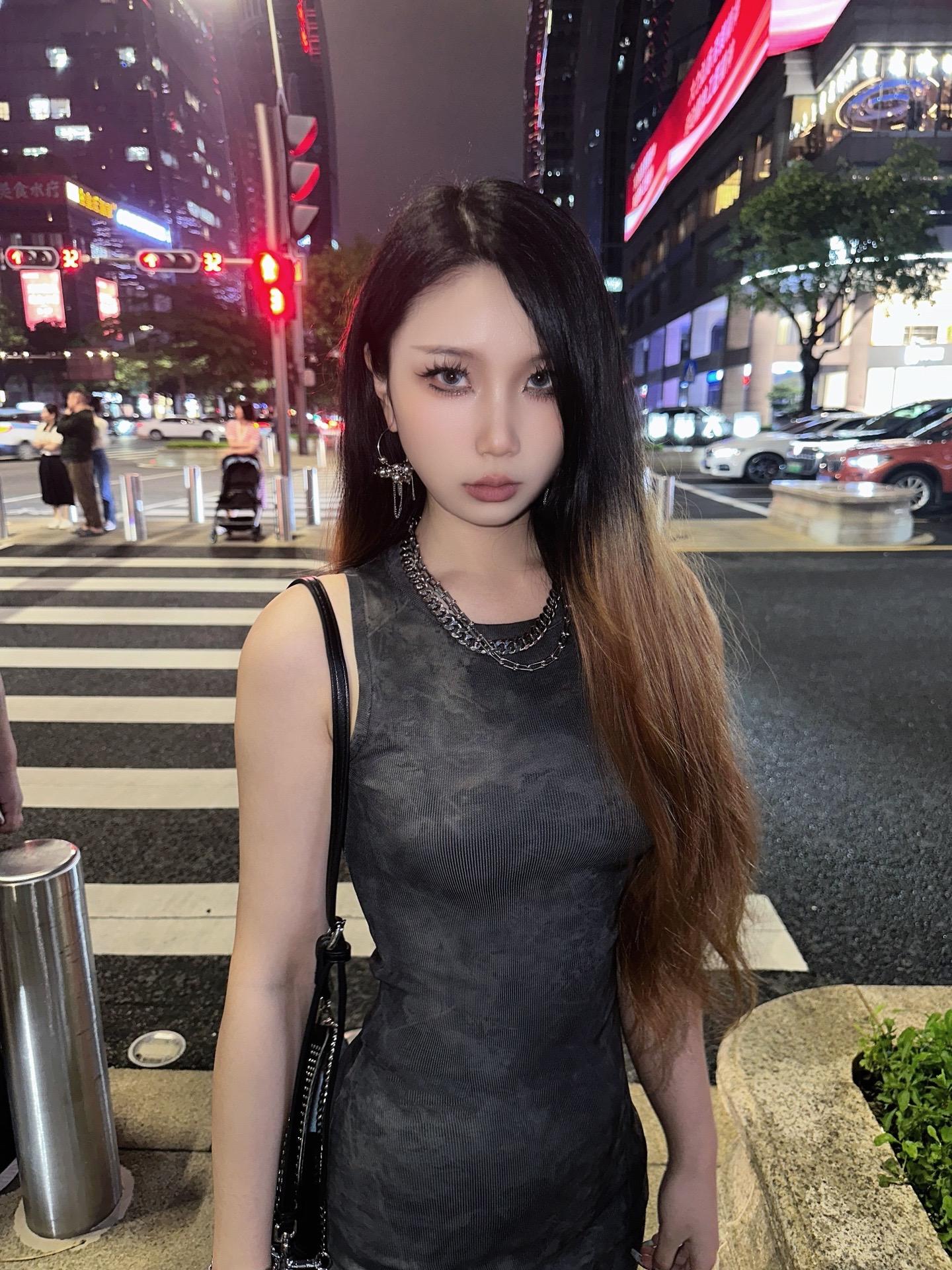 辣妹 ootd穿搭 御姐 闪光灯拍照 街拍