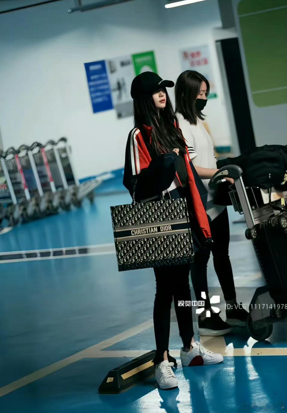 #angelababy# [心]#杨颖# Angelababy生图，连光影都偏爱