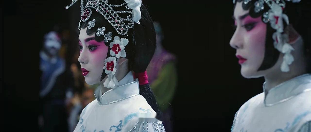 看演员表里刘红兵很靠前，也没有石怀玉薛团刘红兵对等人，这是不是就证明编剧要给刘红