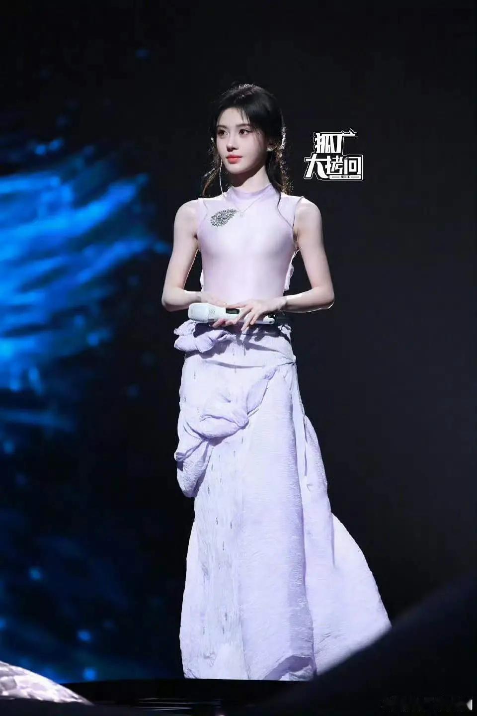 人的肩膀真能练成这样？ ​​​