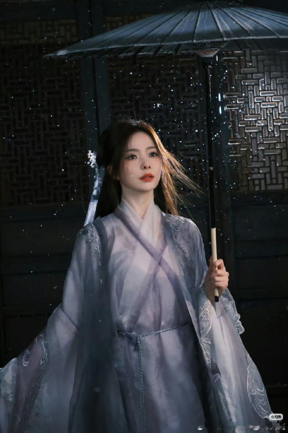 陈卓璇怎么美成这样太美了！不愧是陈姐！好美好美 