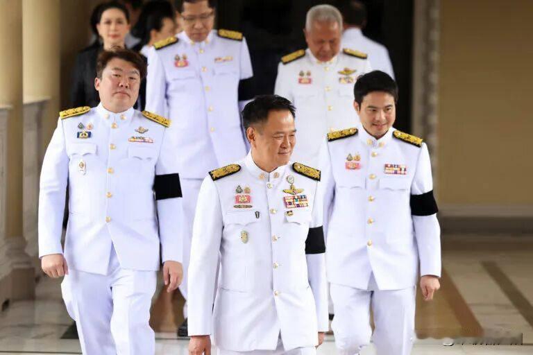 泰媒重磅爆料！柬泰近期的边境军事冲突，竟和泰国国内选举的政治操弄深度绑定！
 