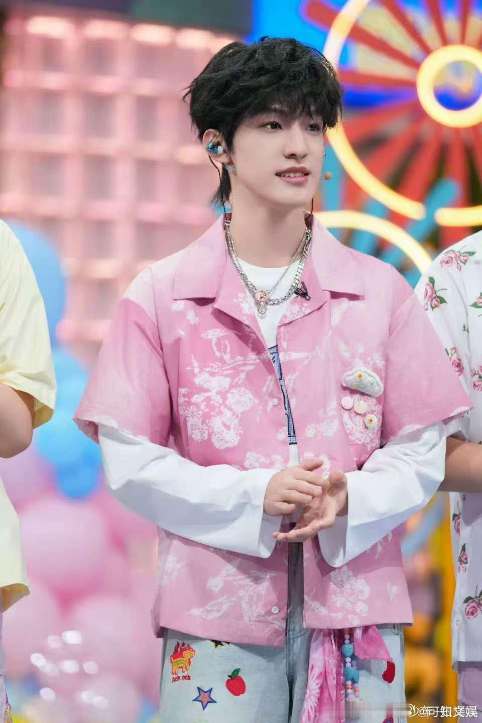 登陆少年hi6剧照登陆少年你好星期六剧照登陆少年hi6剧照，不错不错， ​​​