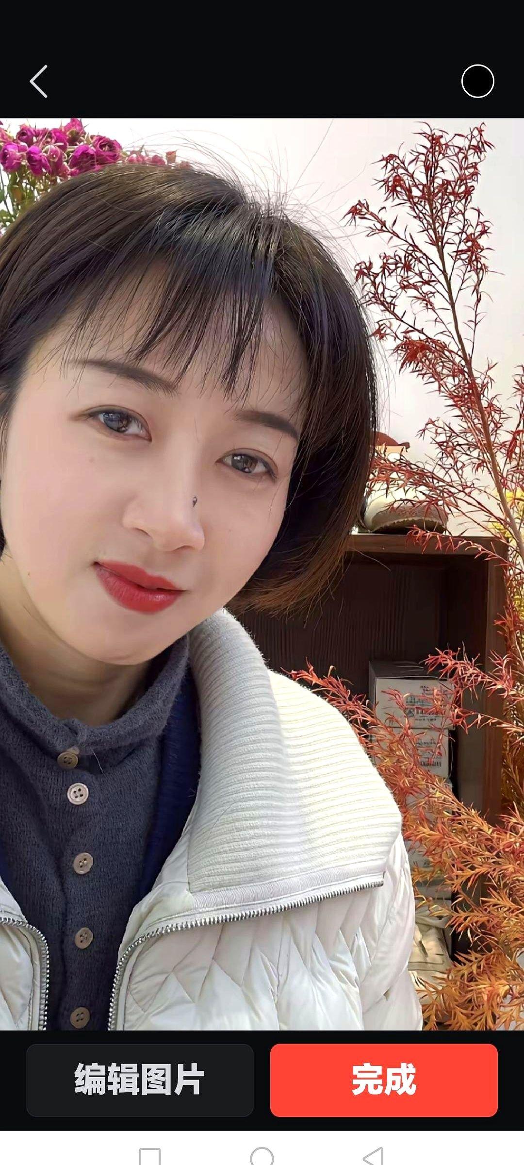 每周都去前夫家过夜，但就是不复婚。
听起来是不是挺拧巴的？
他现在对我那叫一个好