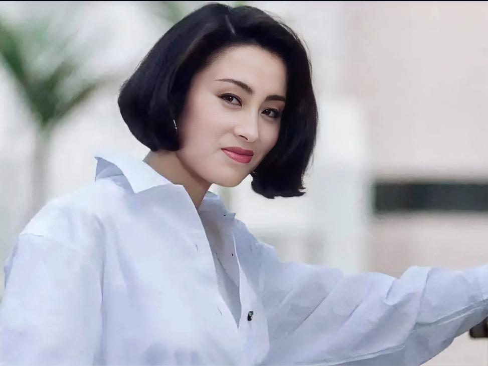 张敏：那个回眸，港片再没拍出过第二个

很多年轻人不知道张敏是谁，但如果你看过《