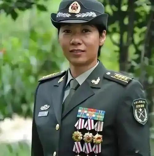 她是公认的世界第一女兵，立过5次一等功、5次二等功！堪称军中传奇。她就是王恋英！