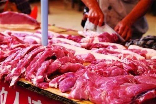 猪价跌穿七年地板，去产能为何这么难？

猪价跌穿七年地板，部委连开两场调控会、出