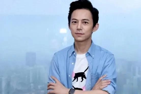 何炅被讨要工资大瓜后续，真相终于来了！

9月7日，何炅被保姆哥哥实名举报一事，