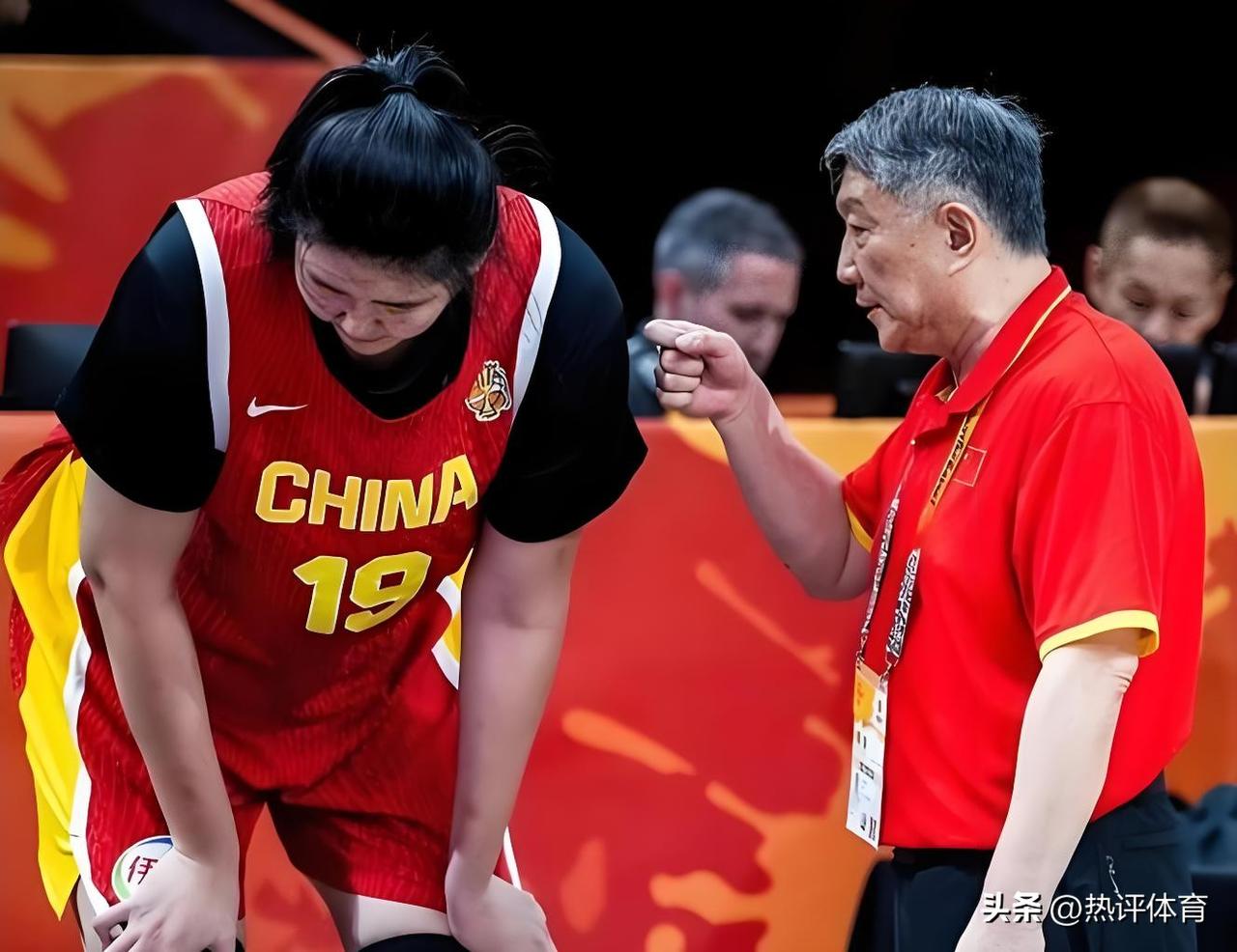 中国女篮名单被迫再次调整，原因扎心，主教练宫鲁鸣遭质疑！
 
9月16日，中国女