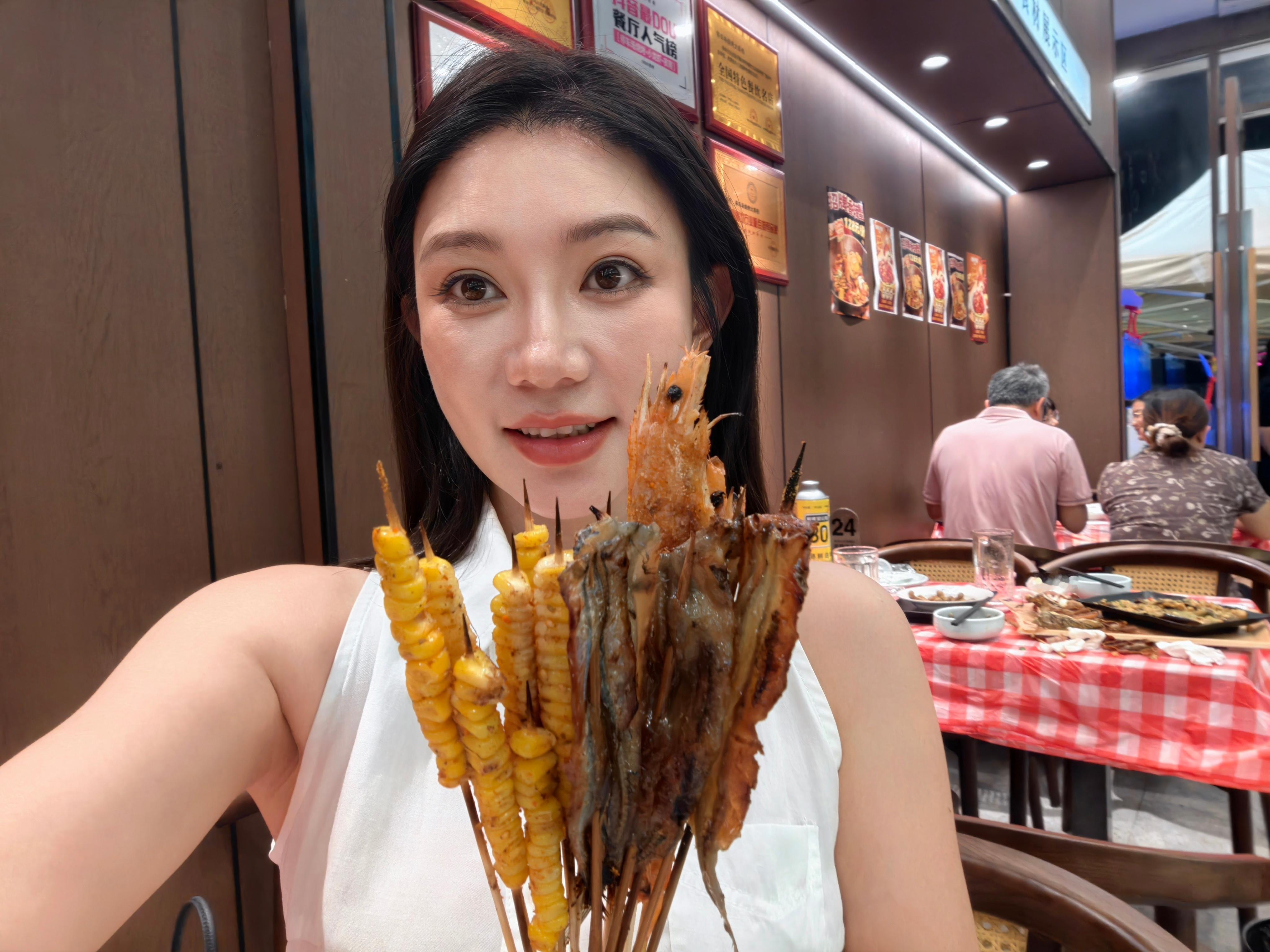 睡了吗？吃点吧