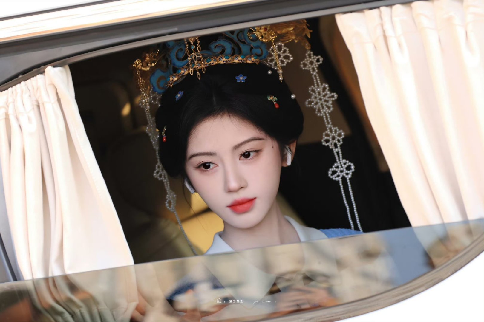 jjy鞠婧祎jjy 鞠婧祎姜黎非 繁星之下盼晨曦 黄昏之后思蝉鸣 皎月清凉你是我