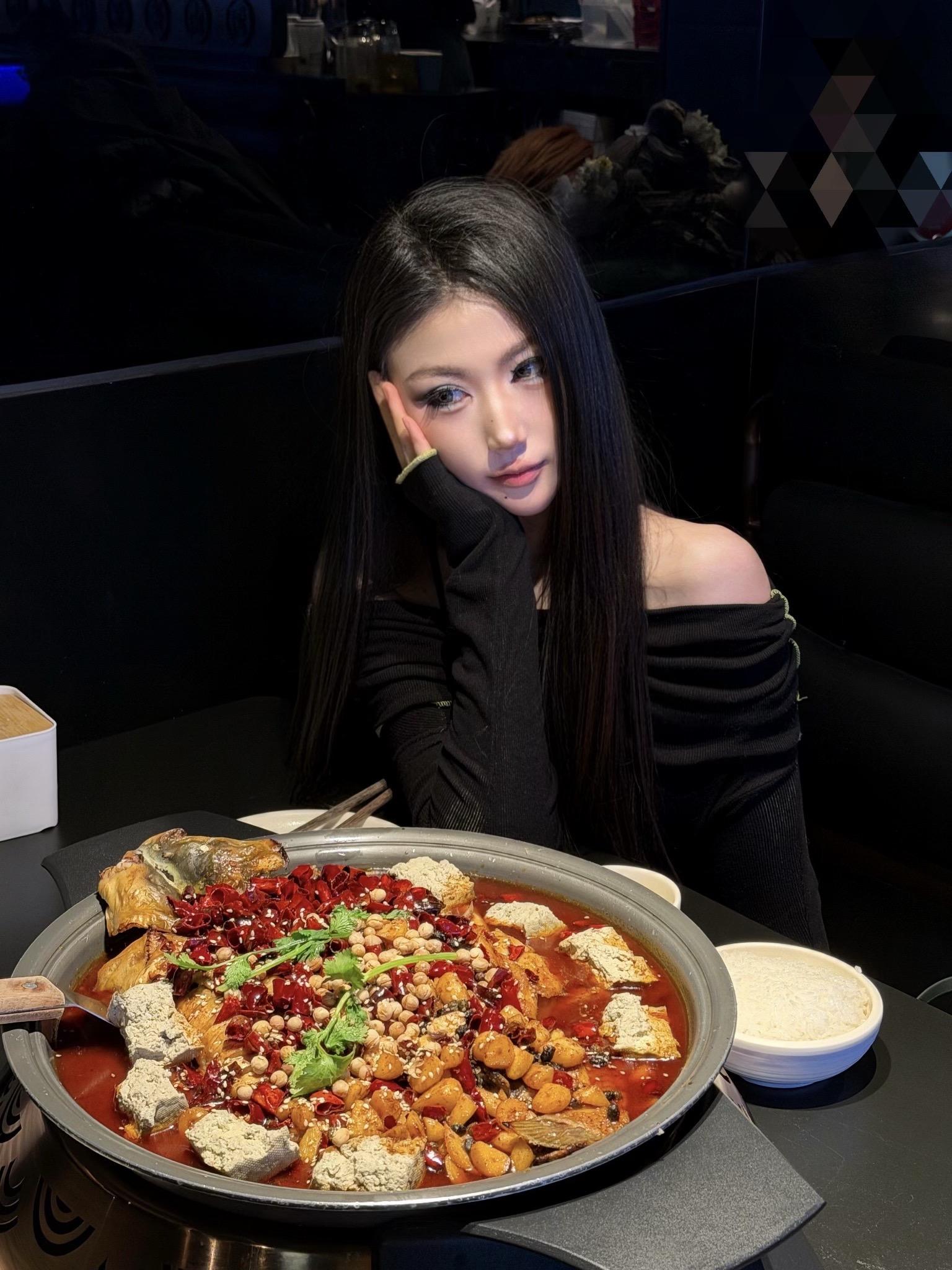 头发到底怎么样的又多又顺啊