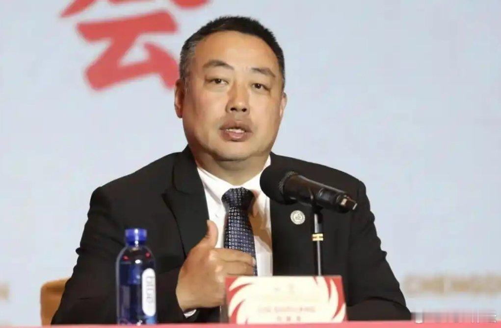 刘国梁揭秘洛杉矶奥运备战蓝图刘国梁说会给年轻人更多冒头机会 近期，刘国梁接受《北