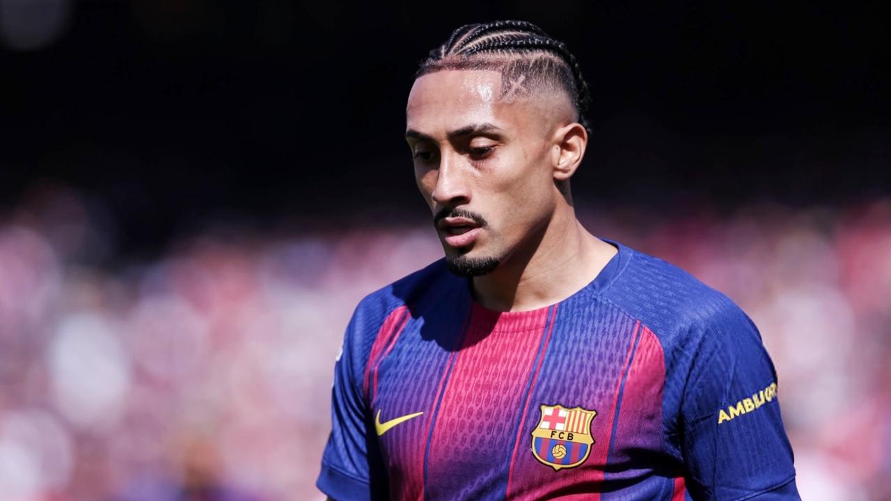 拉菲尼亚已开始进行每日两次的治疗，希望赶上5月11日国家德比。
FIFA伤病赔偿