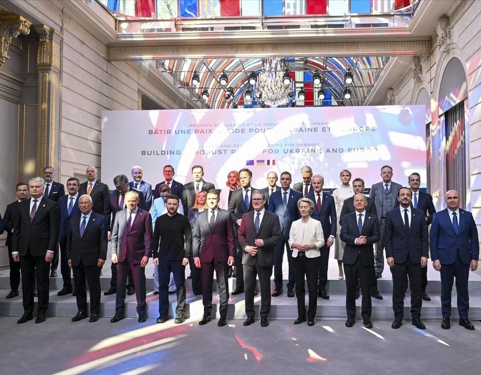 2026.4.3日美国盟友对美国最新表态
  西班牙宣布对美军关闭了他的领空，你