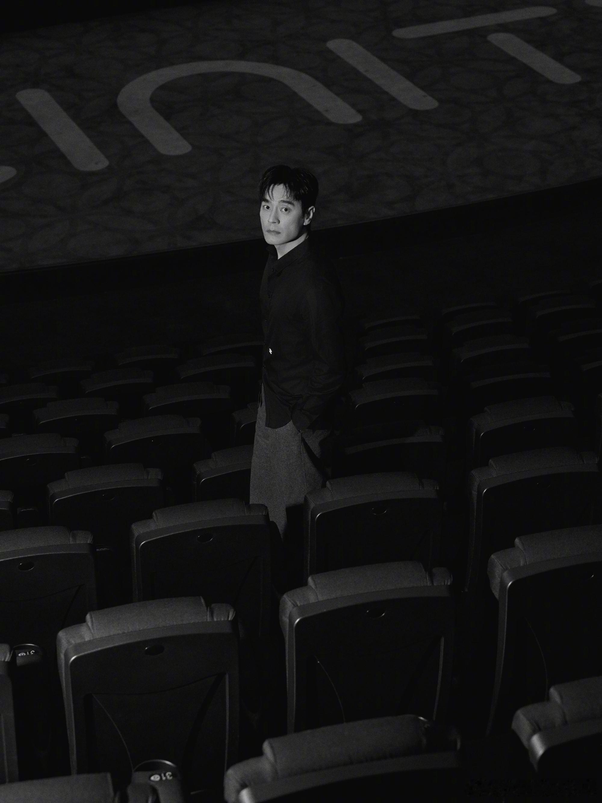 李光洁来喂细糠了  看李光洁演戏就是享受，他将林武峰对家人的爱展现得淋漓尽致。成