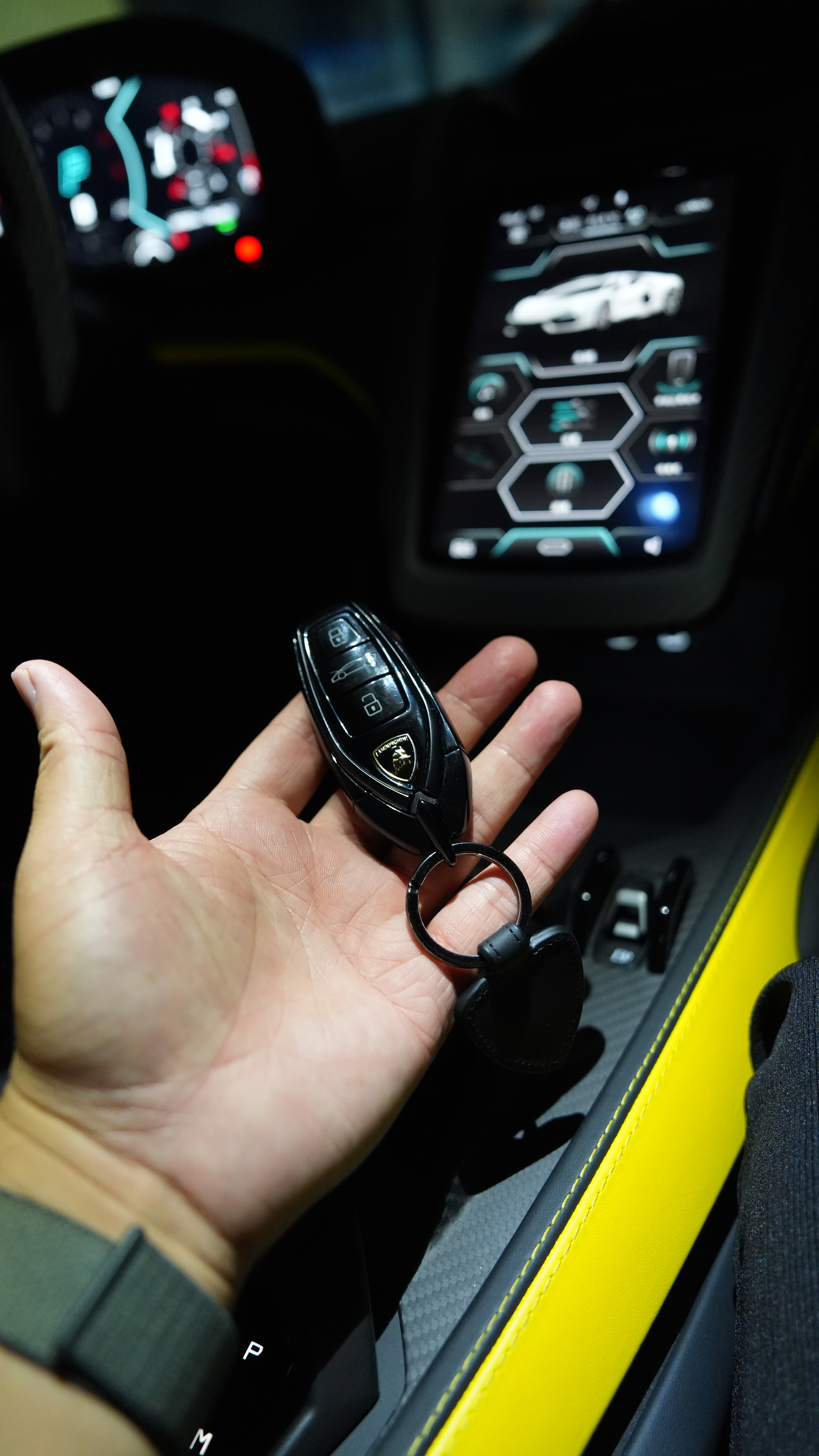 你好，这是兰博大牛的钥匙