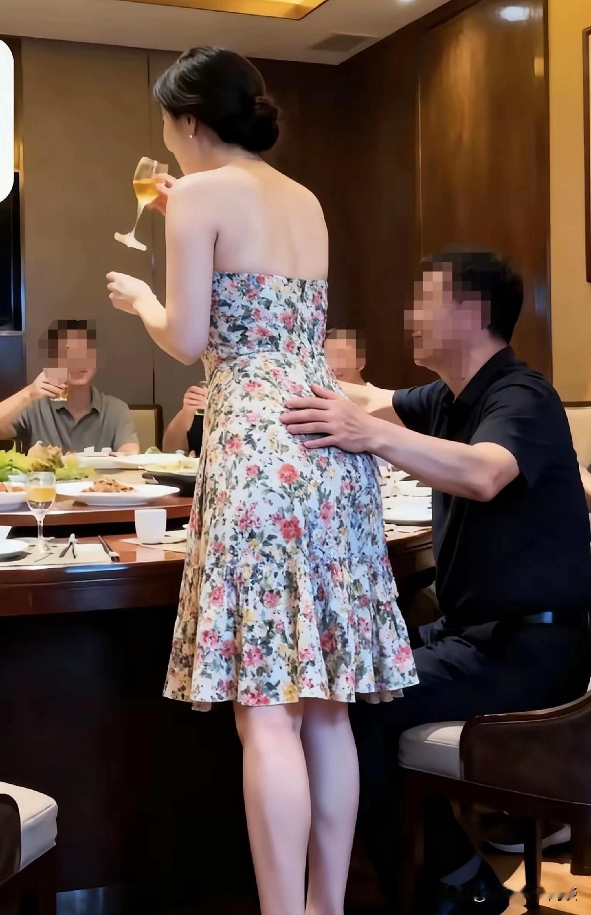 职场本是拼搏奋斗之所，然而总有一些骚扰行为，极大地破坏了职场氛围。期望法律与社会