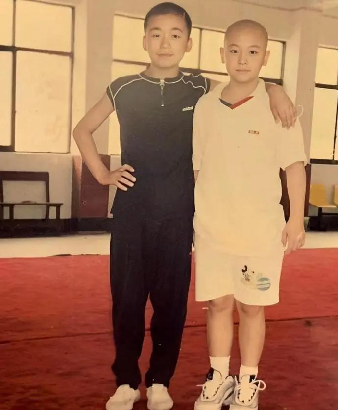 释小龙王宝强终于合作了！
 
3月15日，释小龙晒出电影邀约信，正式官宣加盟王宝