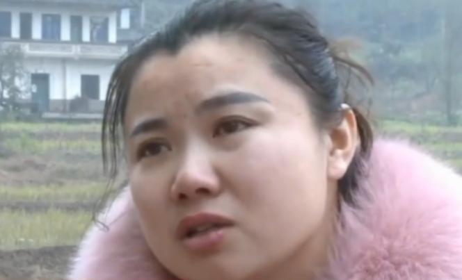 2015年，河南一女子在工厂干活时，突然，一句不经意的方言飘进她的耳朵，她猛地回