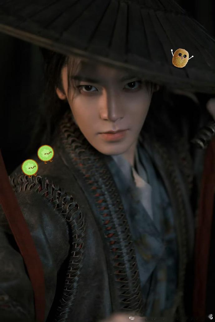 侯明昊碧血蝉定妆照  看完定妆照直接失语，侯明昊这波全新挑战太让人意外又着迷，能