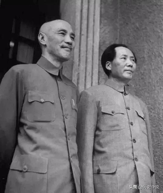 毛主席130字楷书致信蒋介石，一句故土寄语，让他凝视沉思整整一小时
 
阅读此文