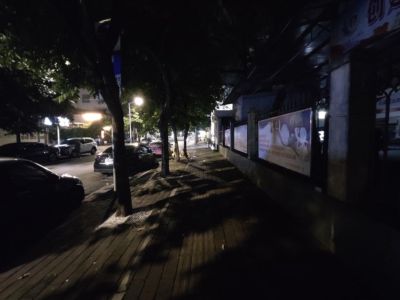 慢慢长大，渐渐读懂一句话：世间很多相遇，从来都不是偶然。
 
人海茫茫，亿万人擦