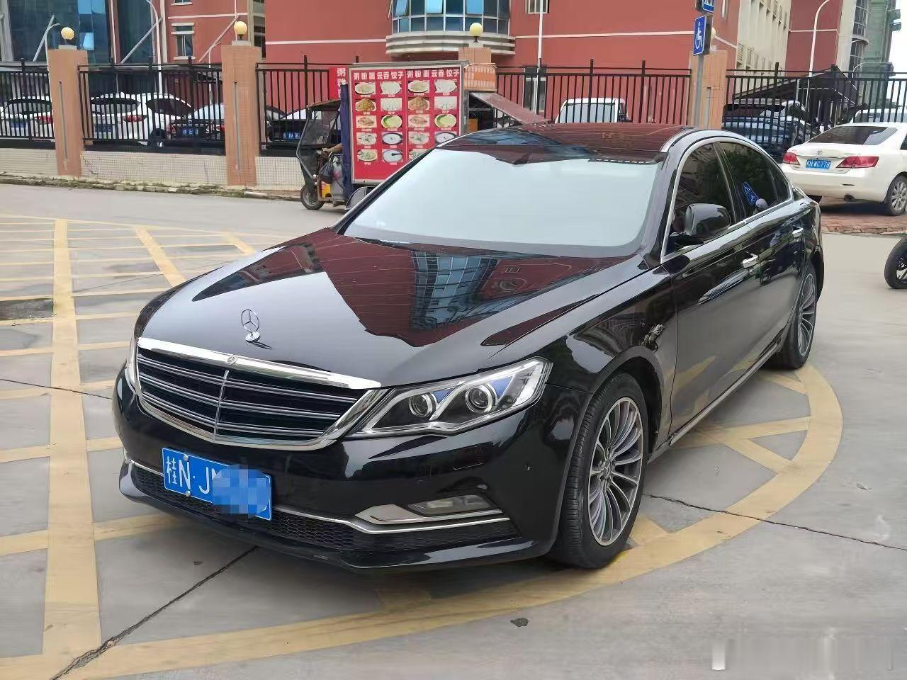 这是什么版本的奔驰E300（图片来自网络） 