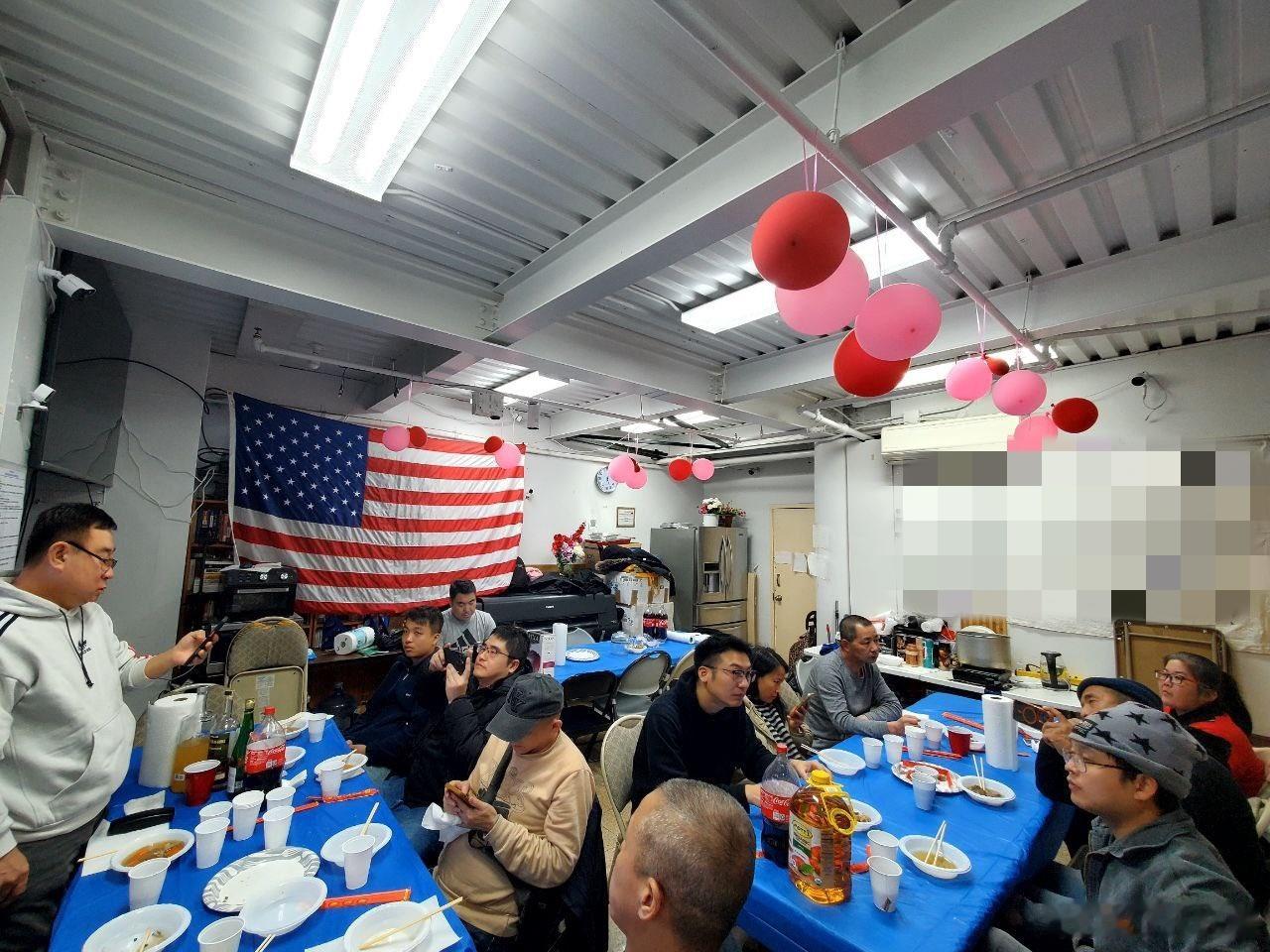 具体原因不明！但与去前年相比，台独饲养的贼，它们的饭桌与菜品大幅萎缩了。海外新鲜