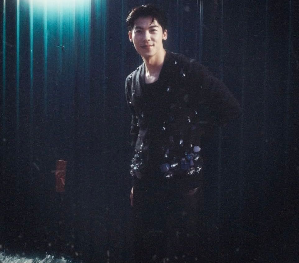 许光汉新片湿发完全老公级别的 许光汉新片湿发太有老公感！《他年她日》薯仔湿发，跨