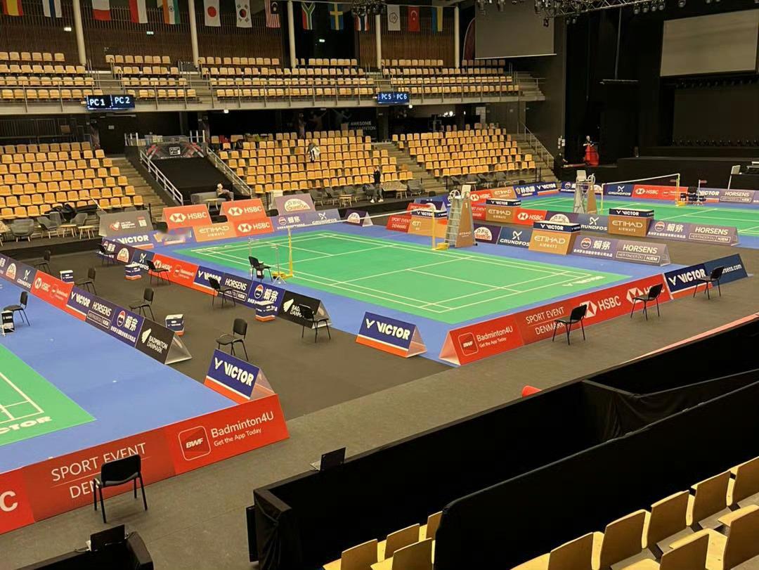 今年汤尤杯的场馆挺好的，丹麦比赛的收音也很好，很适合打世锦赛啊 