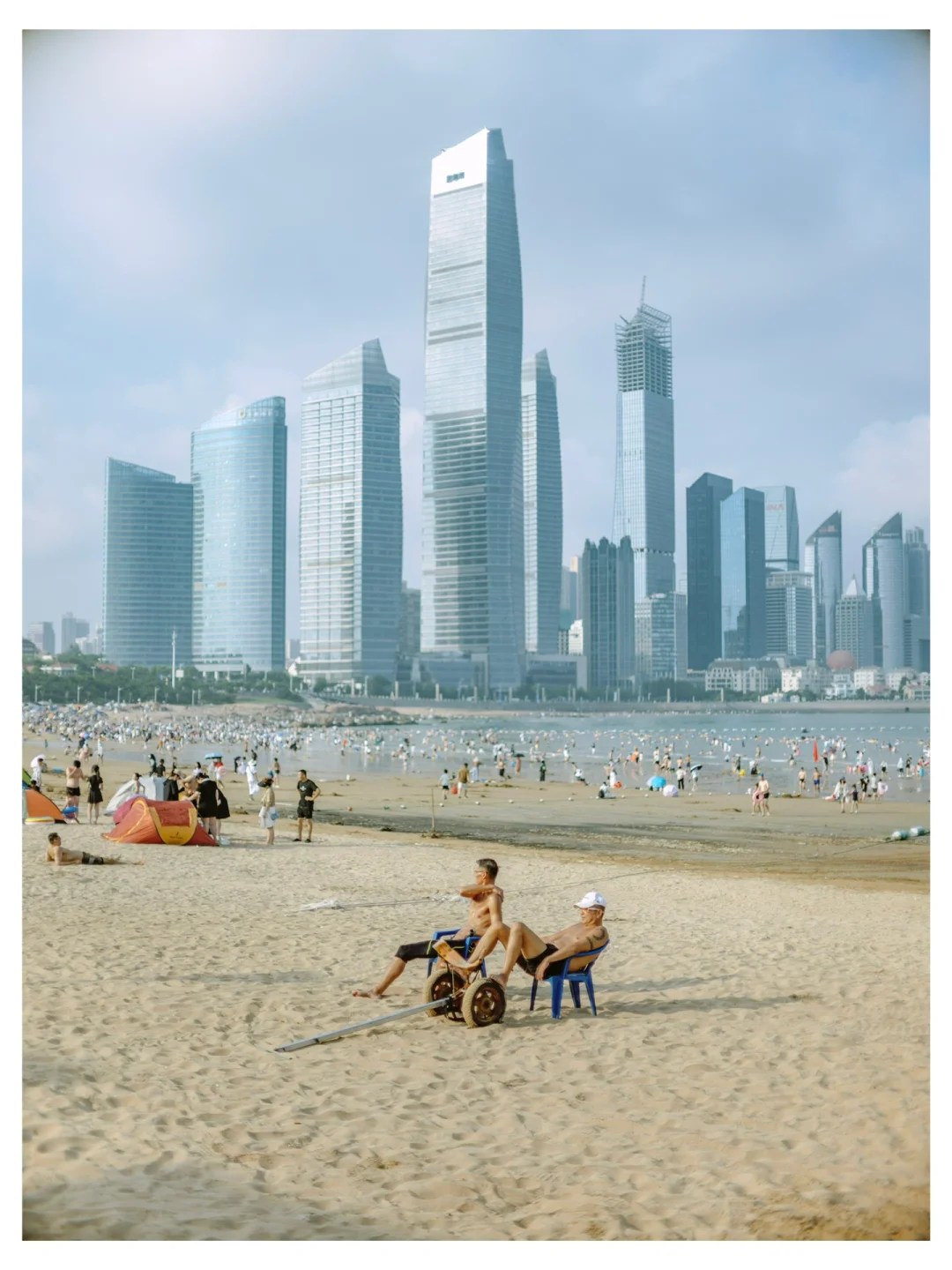 夏天的青岛第三海水浴场🏖️