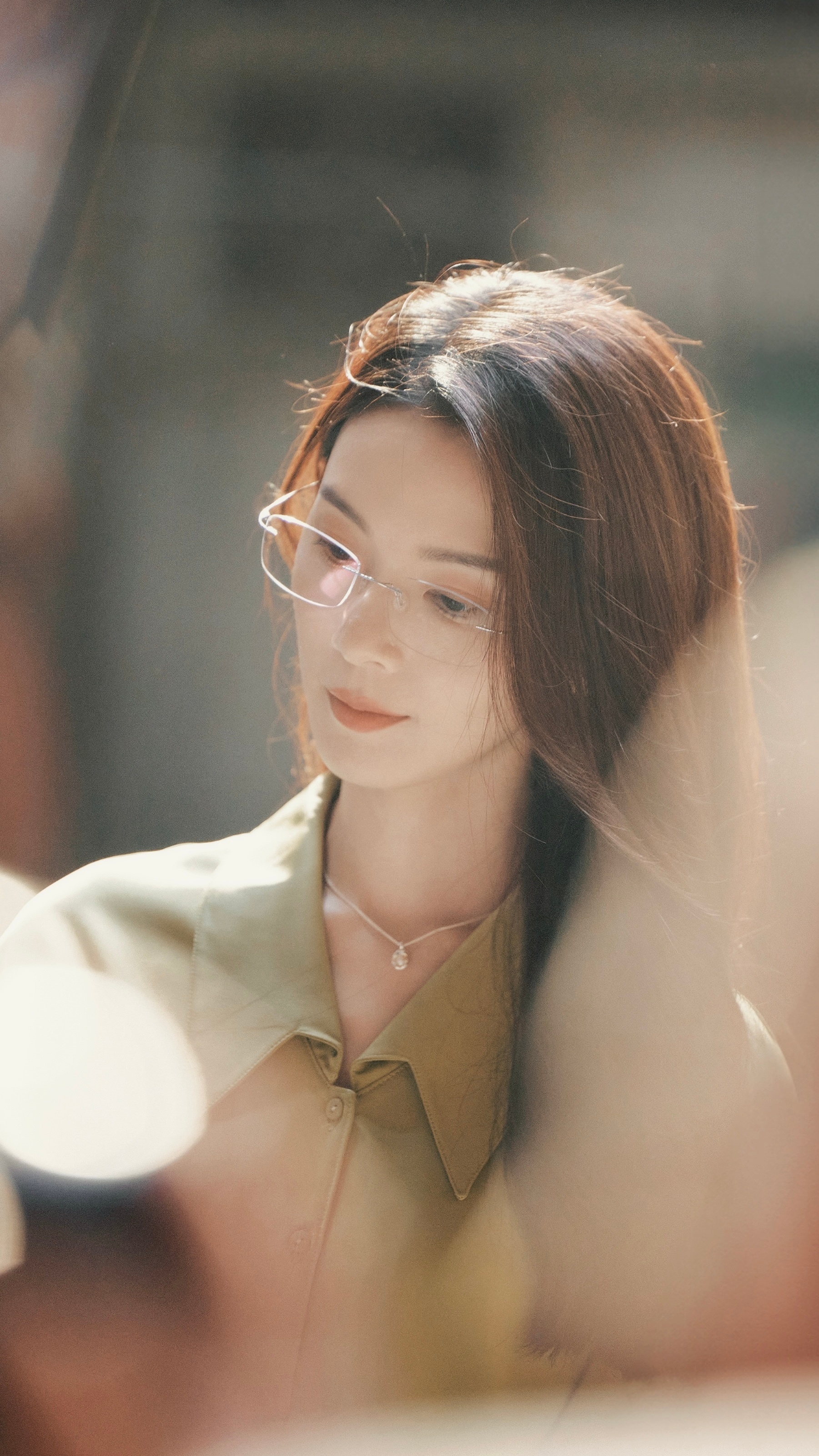 话说之前有个 高知女主脸具象化 热搜我第一个想到的🥺🥺🥺陈瑶 《玫瑰的故事