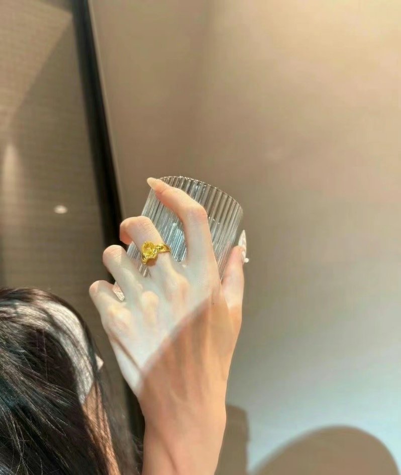 后来才发现，90%内心强大的人，性格往往都很温柔，因为只有精神松弛，内心才会平静