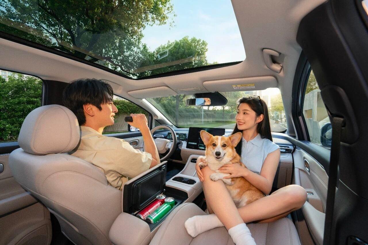 TA是好友茶话间，是欢笑游乐场埃安N60以智美扩展想象、装载热爱让每一程皆出彩，