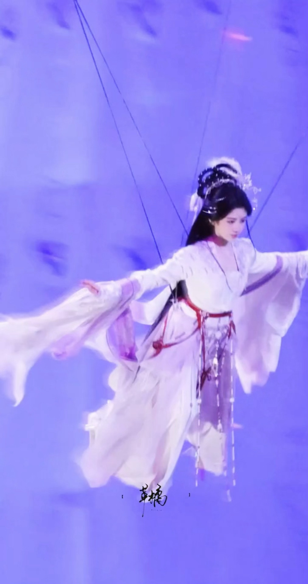 美神降临！鞠婧祎仙子落凡尘鞠婧祎吊威亚都这么有美感