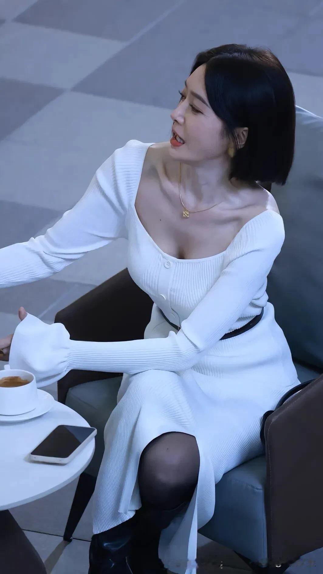 塔洋漂亮的椰林