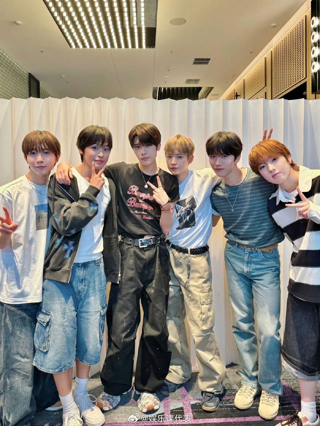 NCTWISH喜欢的中国歌手是张艺兴 NCTWISH提到张艺兴眼睛一亮又一亮看完