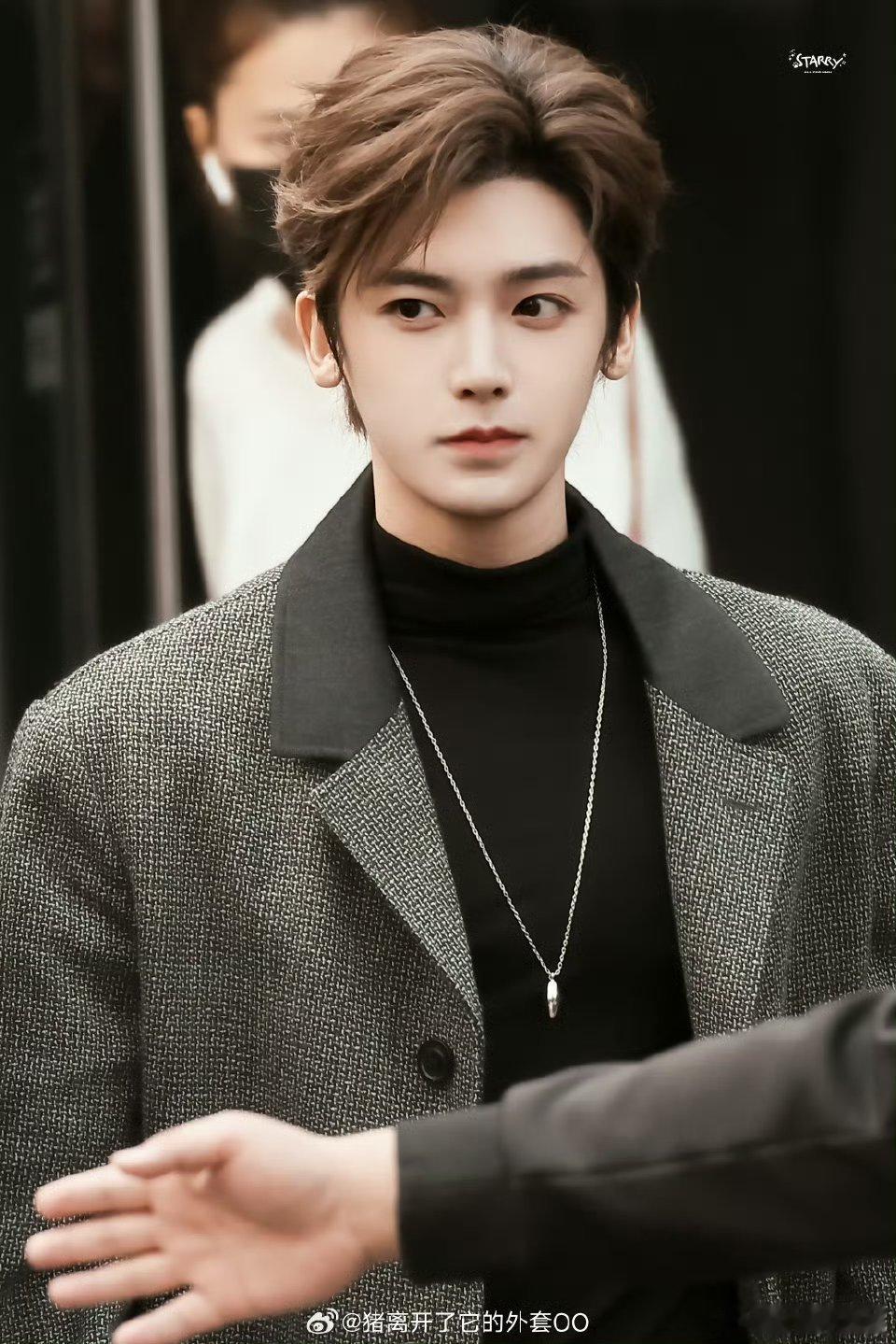 侯明昊娜扎你好星期六上班路透，新剧就要开播啦