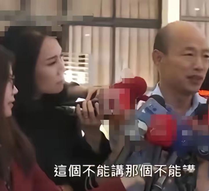 韩国瑜29日终现身！神隐多日后亮招，这波操作藏深意？
 
韩国瑜今天（29日）终