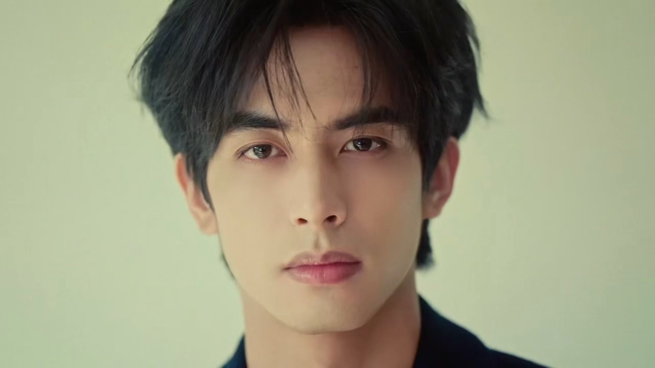 宋威龙如此权威的怼脸🥵宋威龙AnotherMan视频预告