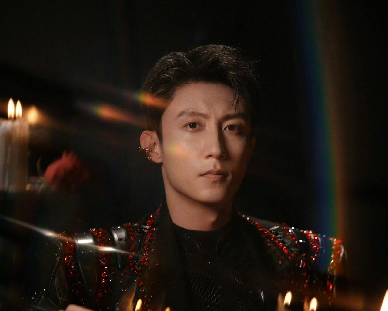 黄景瑜300万上太空！普通人的星海梦，真要被价格劝退？
 
300万一张船票，2